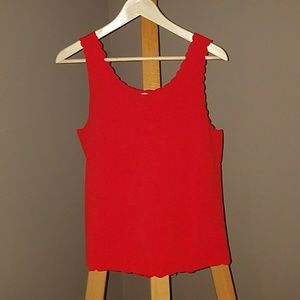H&M red scalloped tank